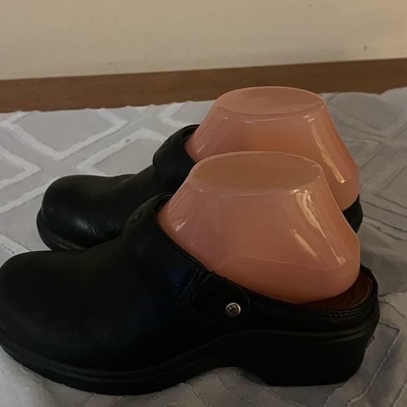 Ariat Santa CruzMule Shoes Sz 6B - Picture 6 of 10